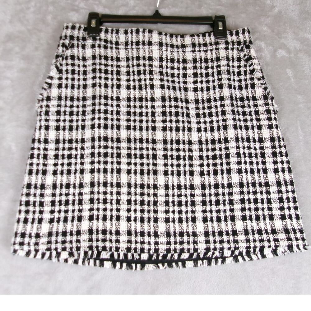 Ann Taylor Tweed Mini Skirt Black White Plaid Fringe Boucle Size 8